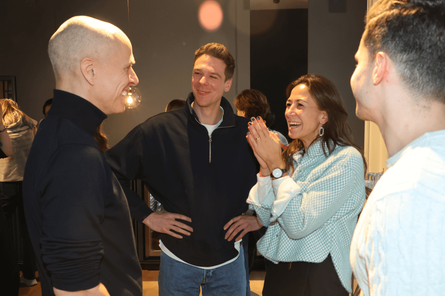 01 DIREKTHEIT: Wir sind nicht unfreundlich. Wir sind transparent.